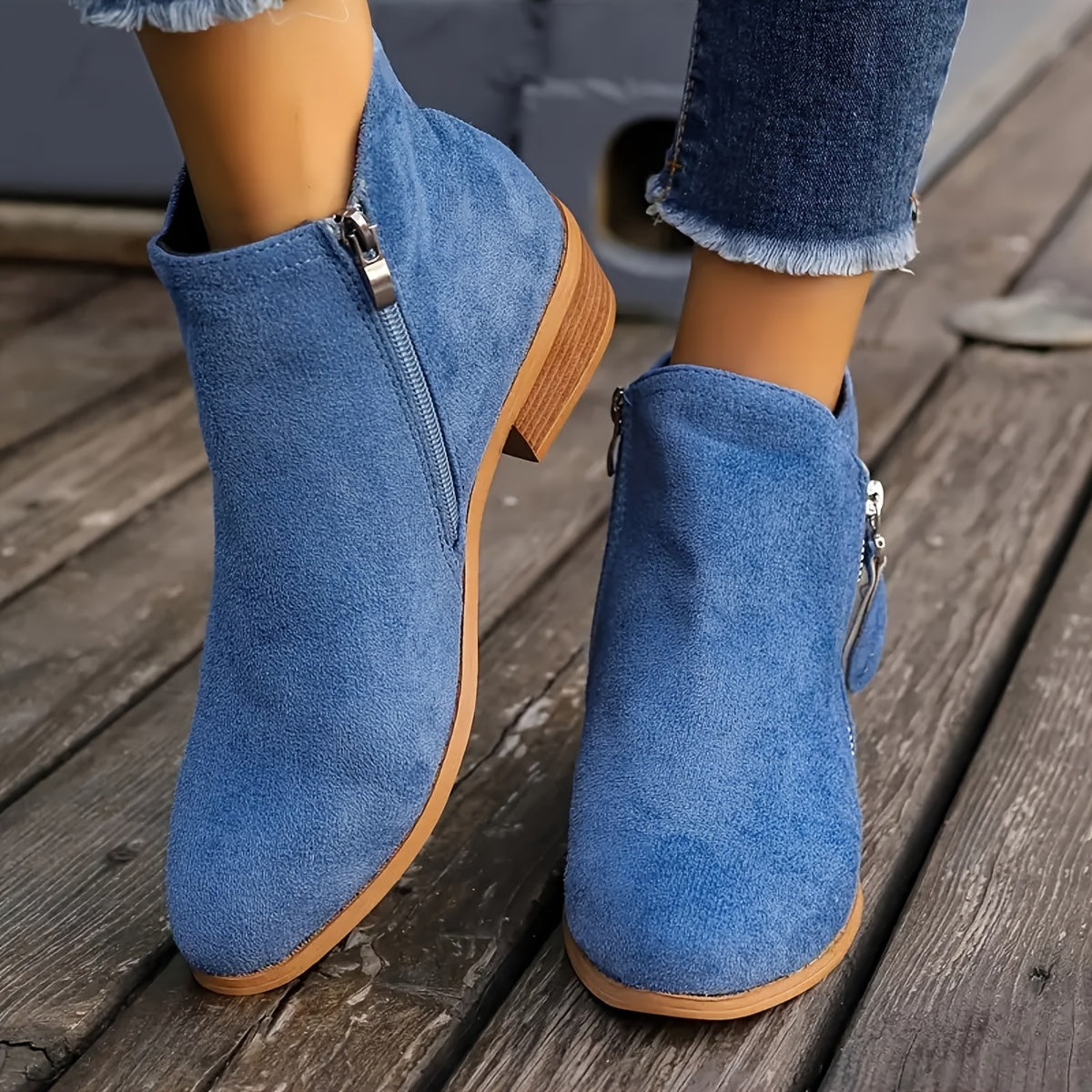 Loriana | Stylish Side-Zip Boots
