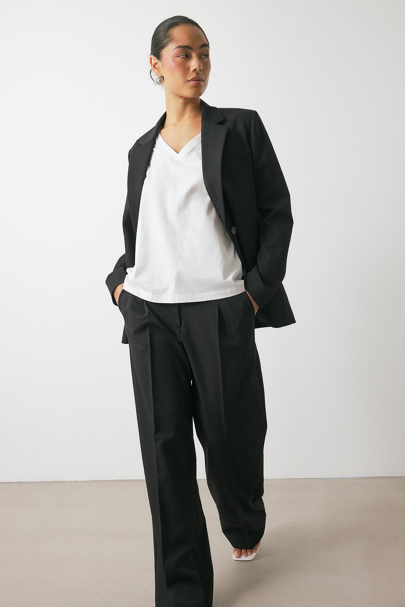 Structured Wide-Leg Trousers